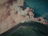 Soputan volcano eruption 2000